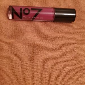 #1------New No7 liquid matte courage